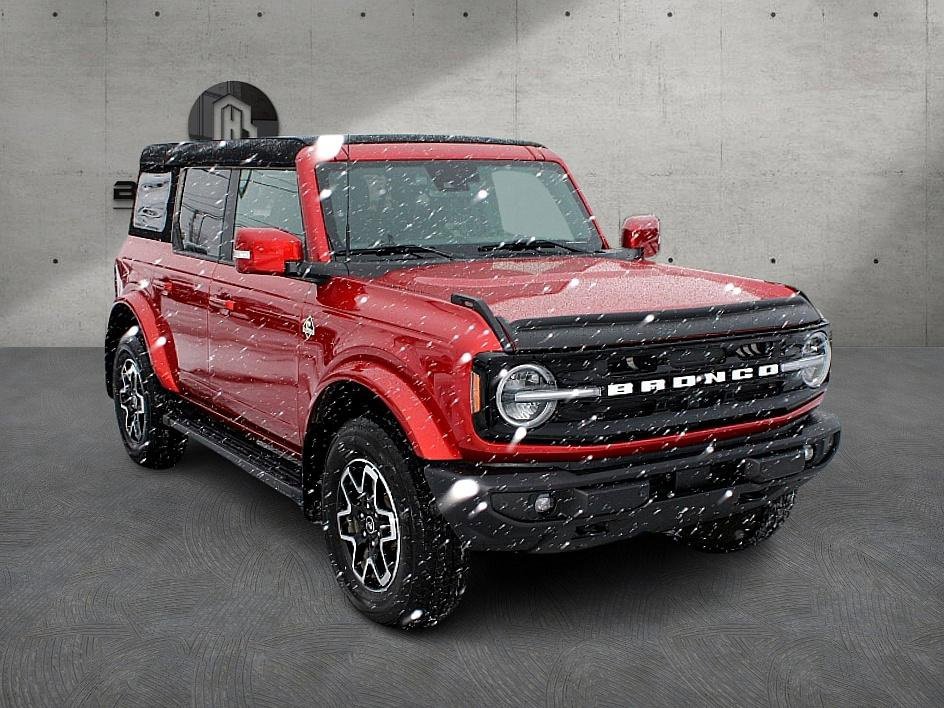 Used 2024 Ford Bronco Outer Banks image 4