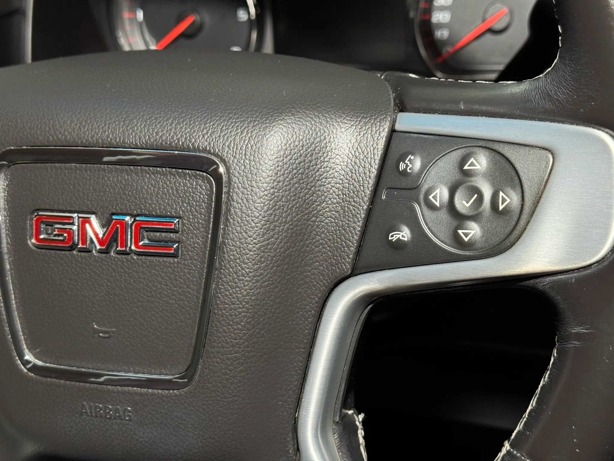 Used 2016 GMC Yukon SLE w/ HD Trailering Package image 44