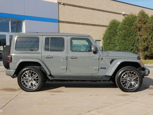 Used 2022 Jeep Wrangler Unlimited Sahara image 8