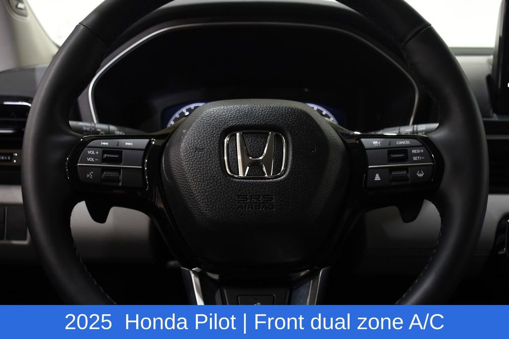 Used 2025 Honda Pilot Elite image 10