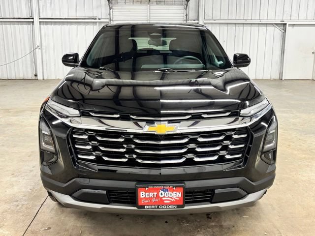 Used 2026 Chevrolet Equinox LT AWD/4WD image 2