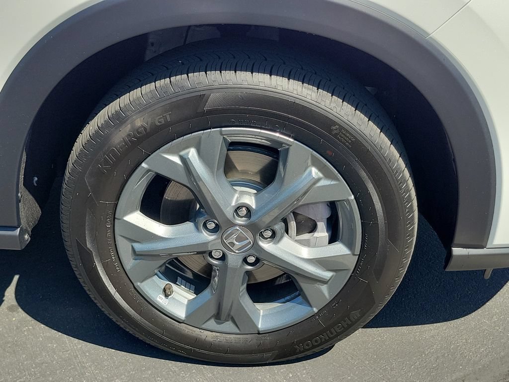 Certified 2027 Honda HR-V LX image 6