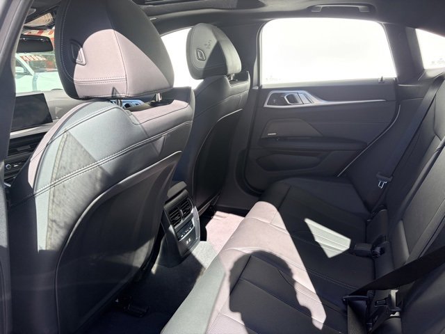 Used 2025 BMW i4 xDrive40i w/ Premium Package image 10