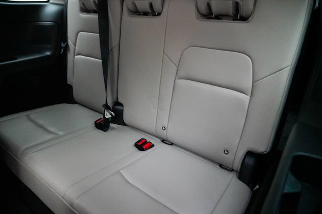 Used 2023 Nissan Pathfinder SL w/ SL Premium Package AWD/4WD image 21