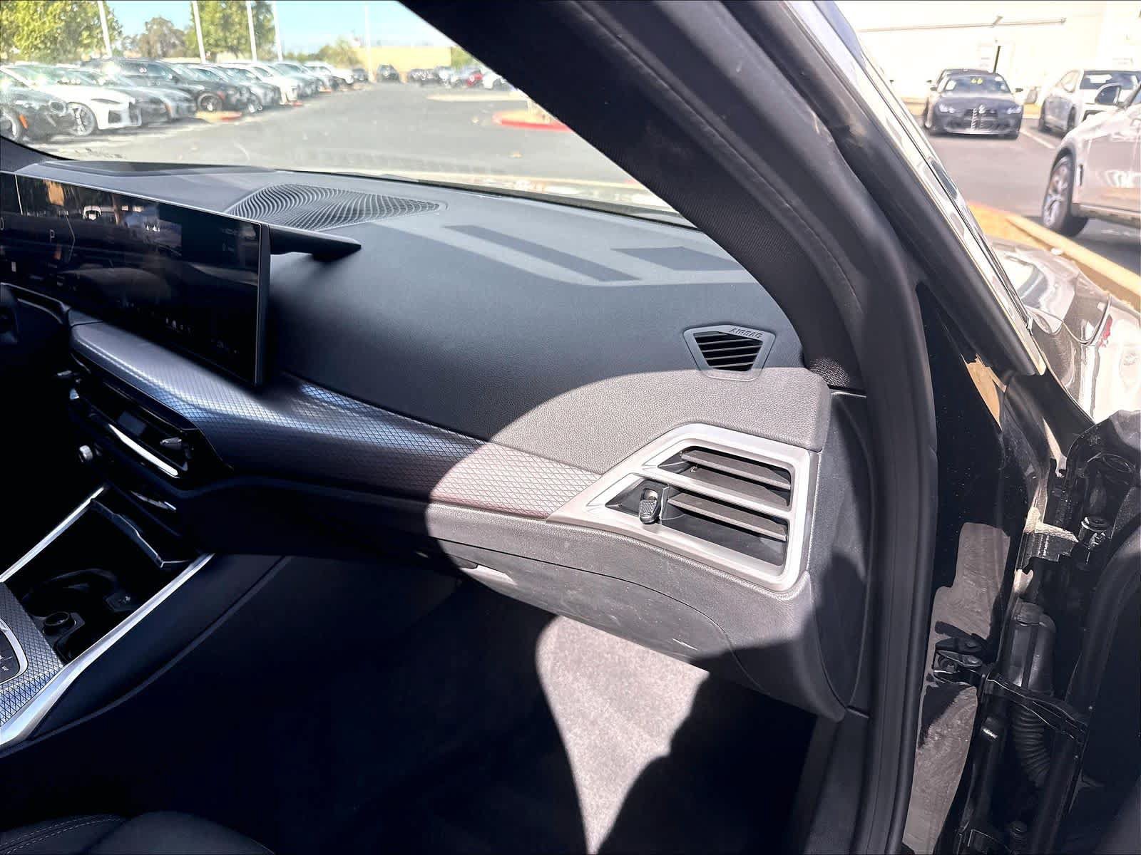Used 2025 BMW i4 eDrive40 w/ Premium Package RWD image 27