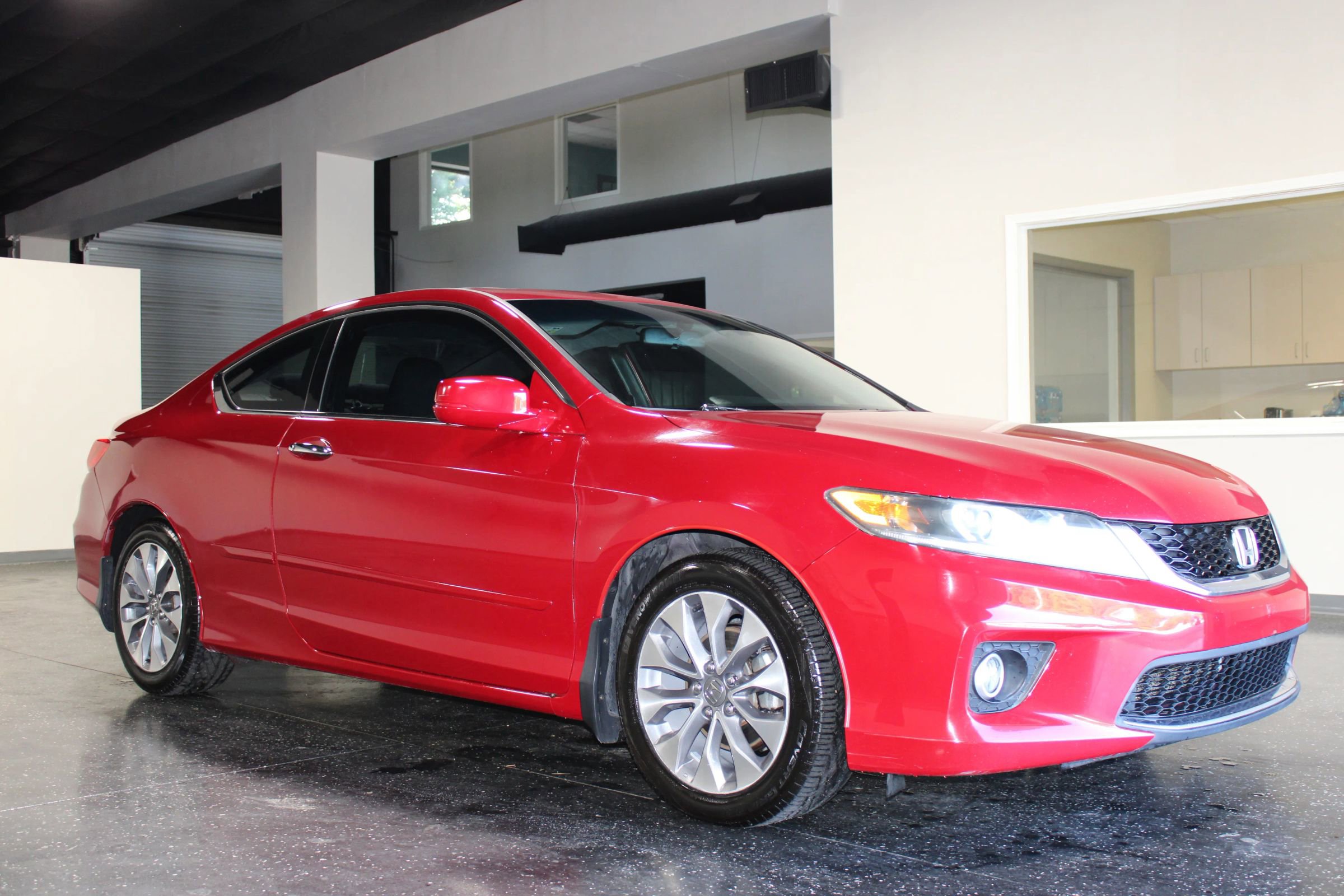 Used 2013 Honda Accord EX image 1