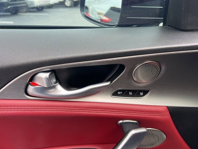 Used 2018 Kia Stinger GT2 image 28