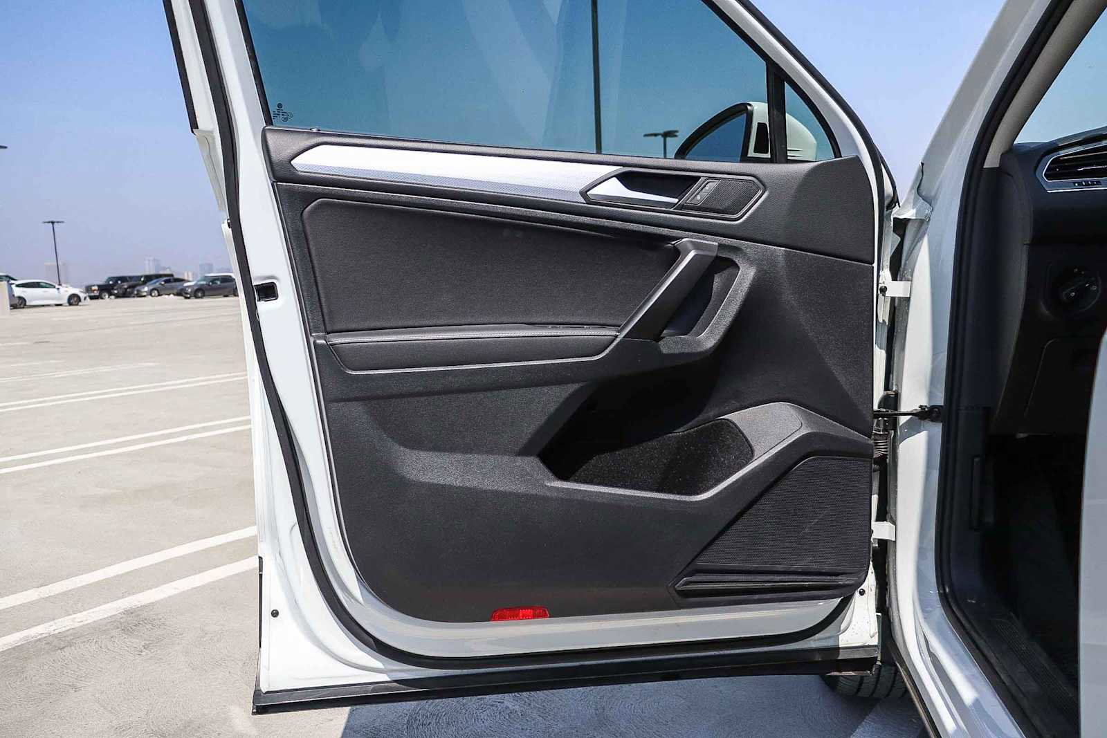 Used 2022 Volkswagen Tiguan S image 21