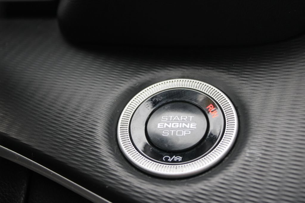 Used 2024 Jeep Grand Cherokee Altitude AWD/4WD image 39