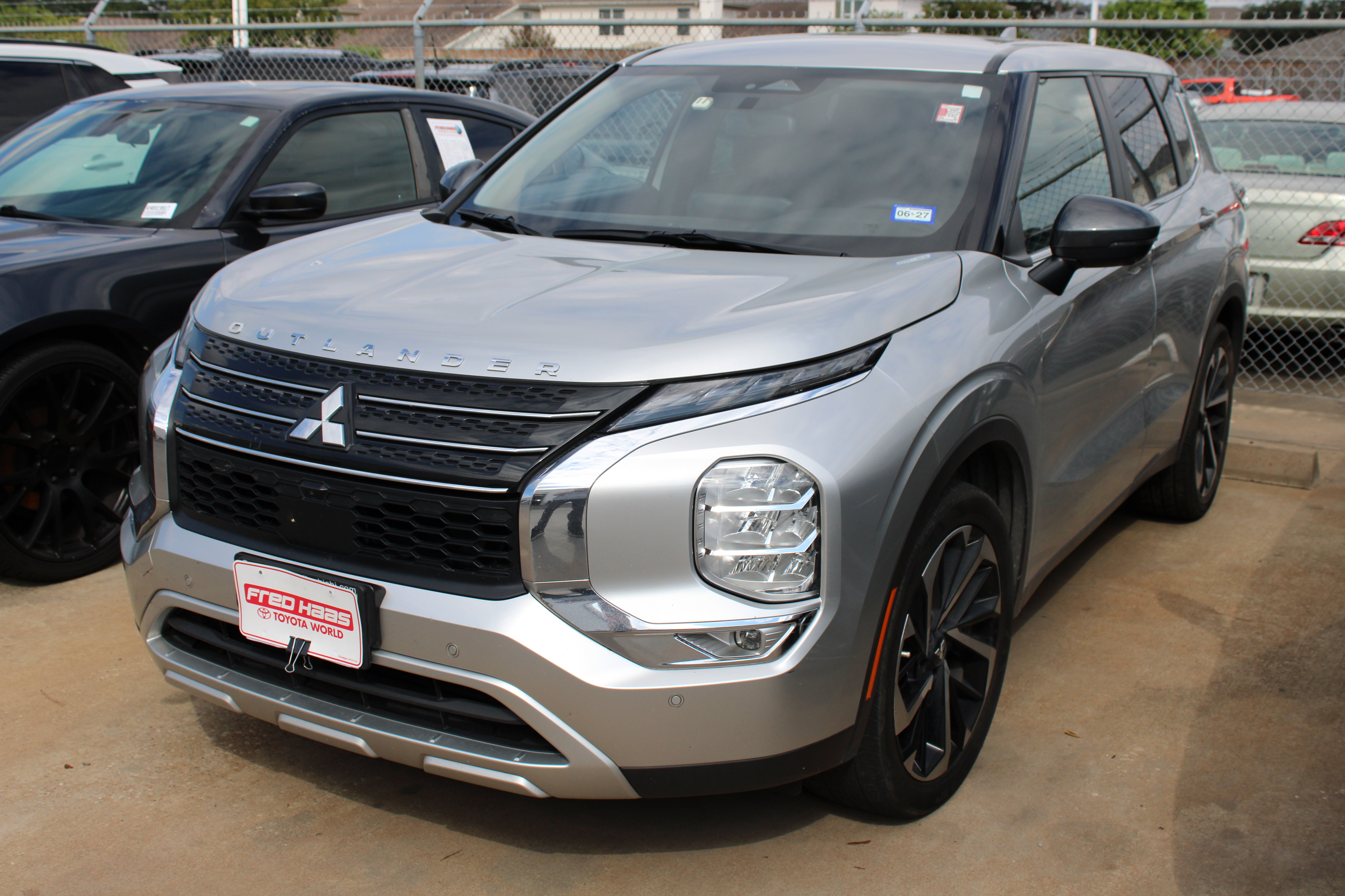 Used 2022 Mitsubishi Outlander SE FWD image 5