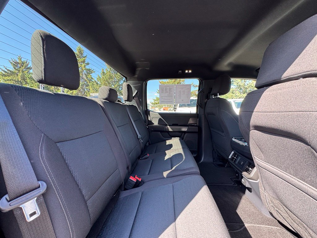 Used 2024 Ford F150 XLT w/ XLT Black Appearance Package AWD/4WD image 40