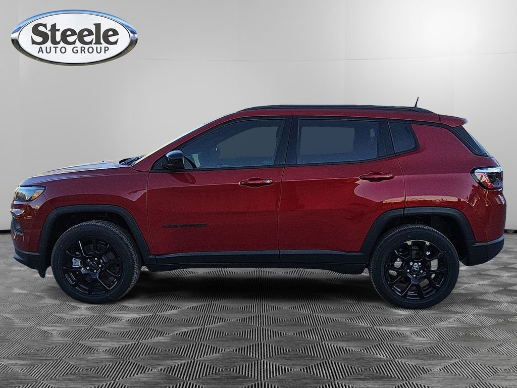 New 2026 Jeep Compass Latitude image 2