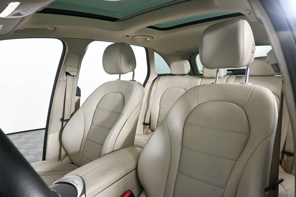 Certified 2021 Mercedes-Benz GLC 300 image 5
