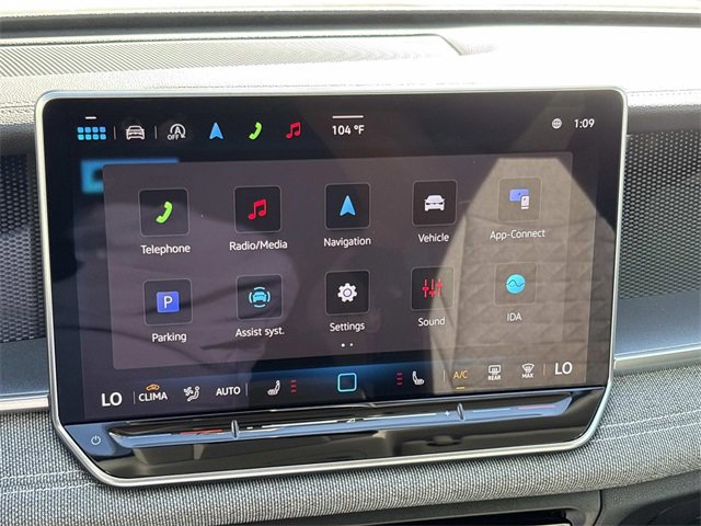 Used 2025 Volkswagen Tiguan S image 30