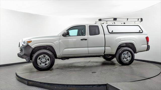 Used 2020 Toyota Tacoma SR image 3