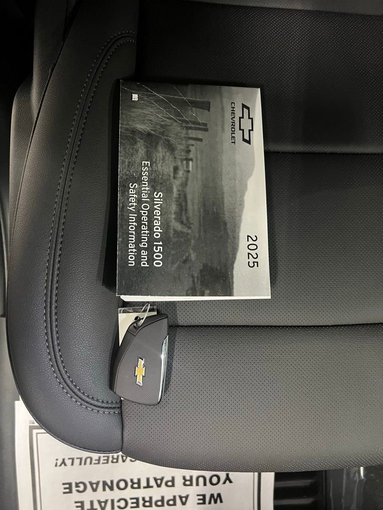 New 2025 Chevrolet Silverado 1500 LTZ w/ LTZ Convenience Package II image 43