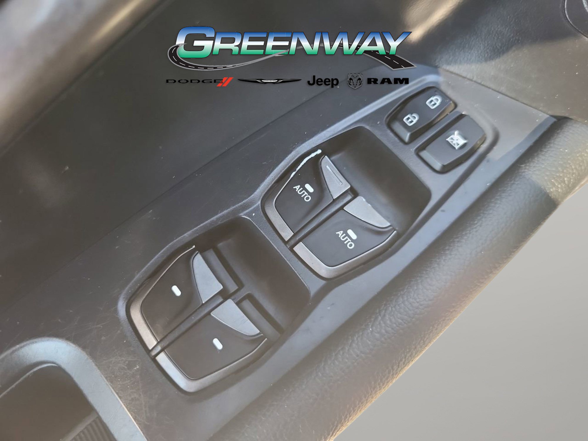 Used 2017 Hyundai Santa Fe Sport image 16