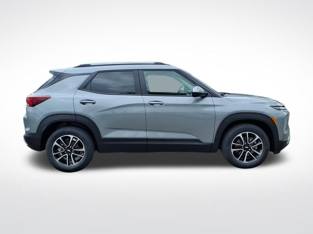 New 2026 Chevrolet TrailBlazer LT w/ Convenience Package FWD image 4