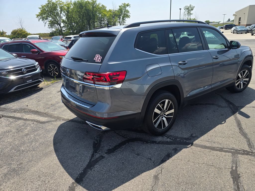Used 2022 Volkswagen Atlas SE AWD/4WD image 2