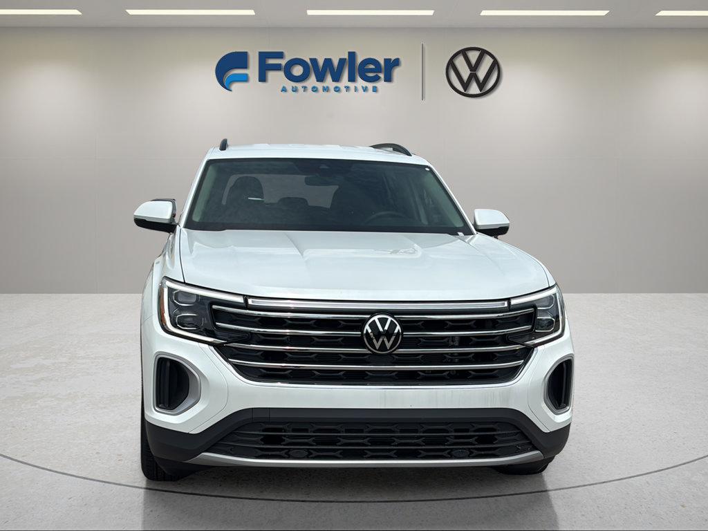 New 2026 Volkswagen Atlas SE FWD image 2
