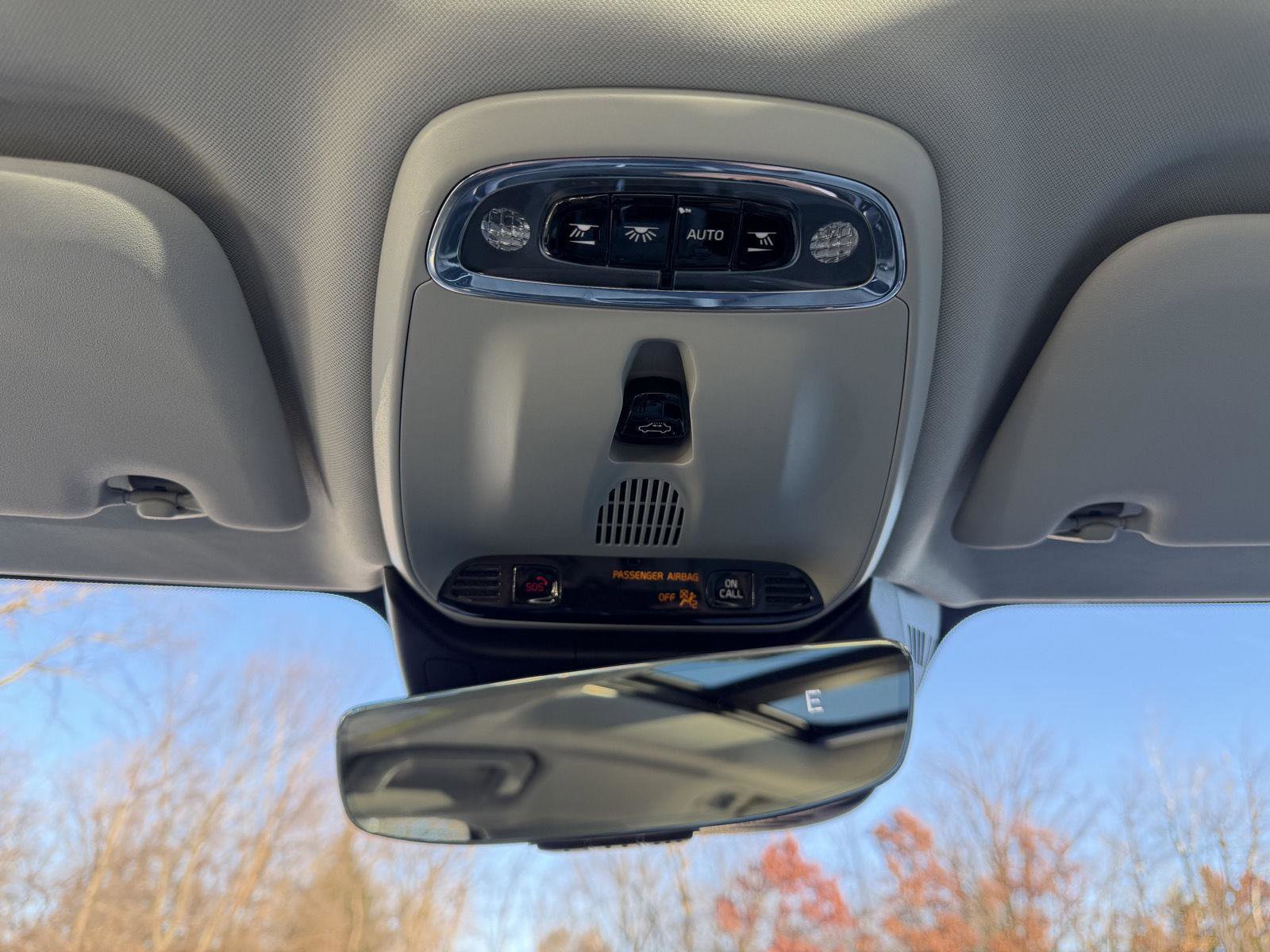 Used 2020 Volvo S60 T5 Momentum image 21