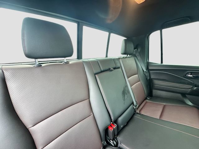 Certified 2025 Honda Ridgeline Black Edition image 28