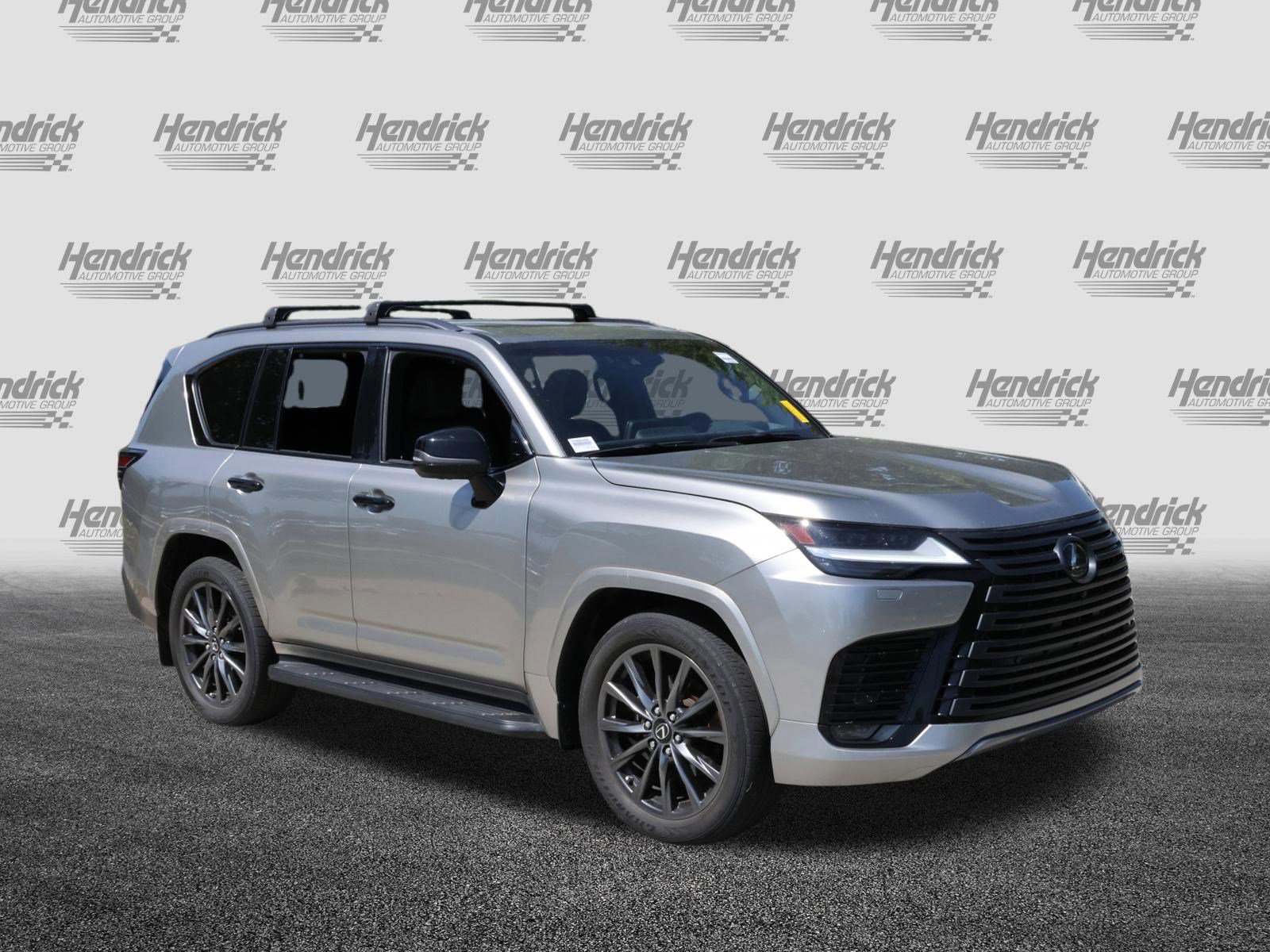 Used 2022 Lexus LX 600 4WD w/ Appearance Package image 2