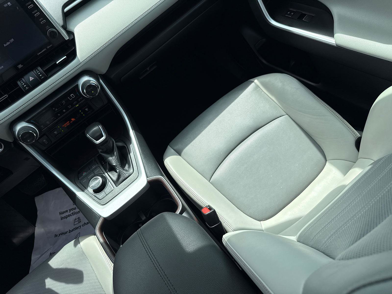 Used 2022 Toyota RAV4 Limited w/ Limited Grade Weather Package AWD/4WD image 30