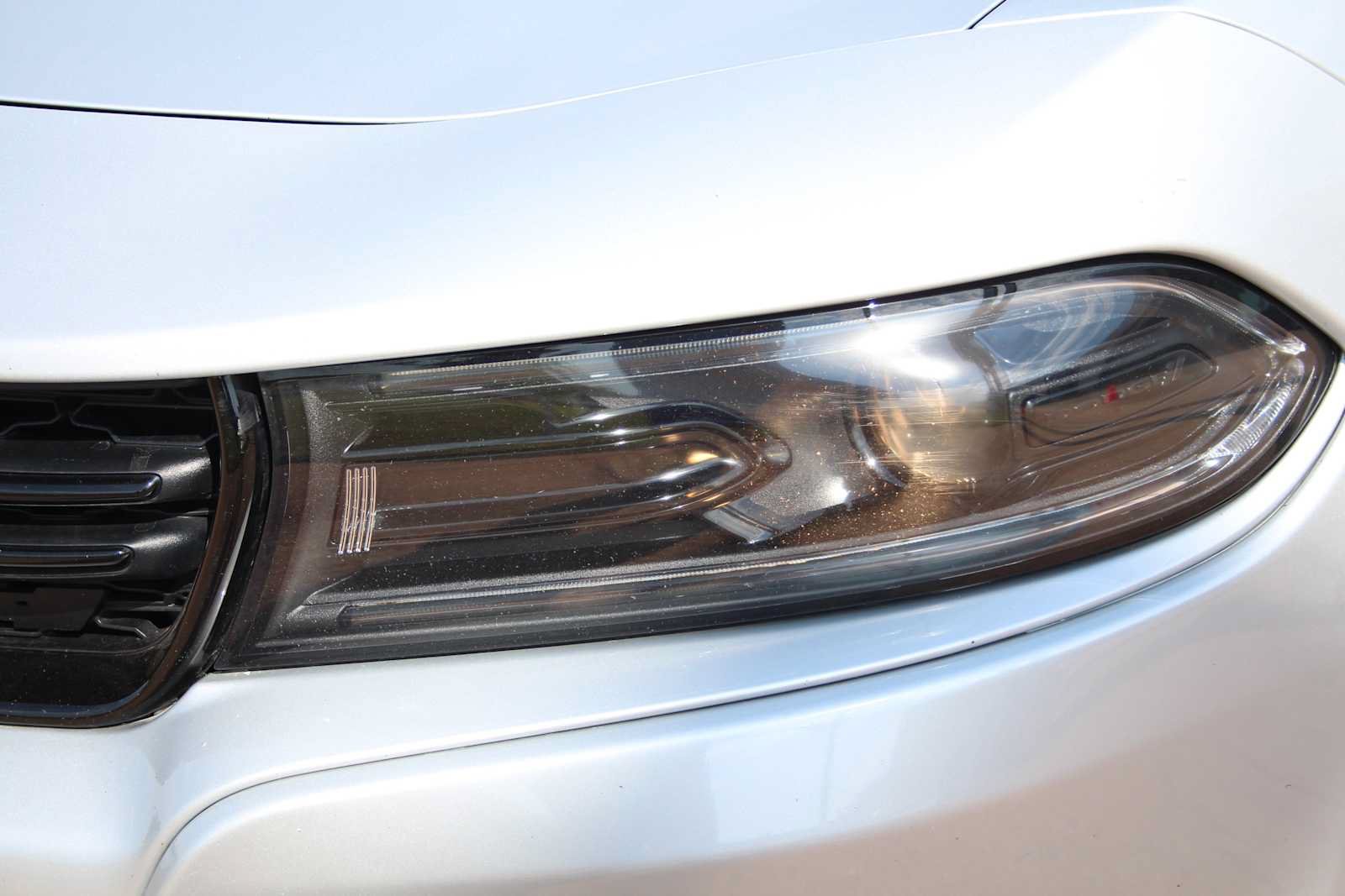 Used 2022 Dodge Charger SXT RWD image 5