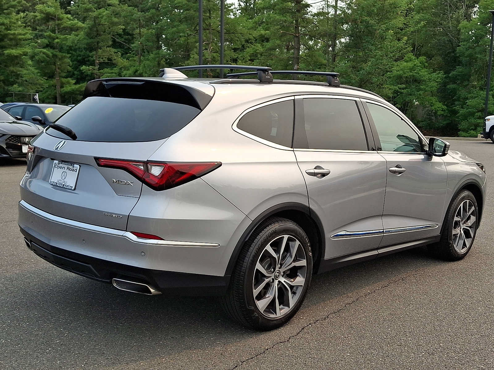 Certified 2024 Acura MDX SH-AWD w/ Technology Package image 6
