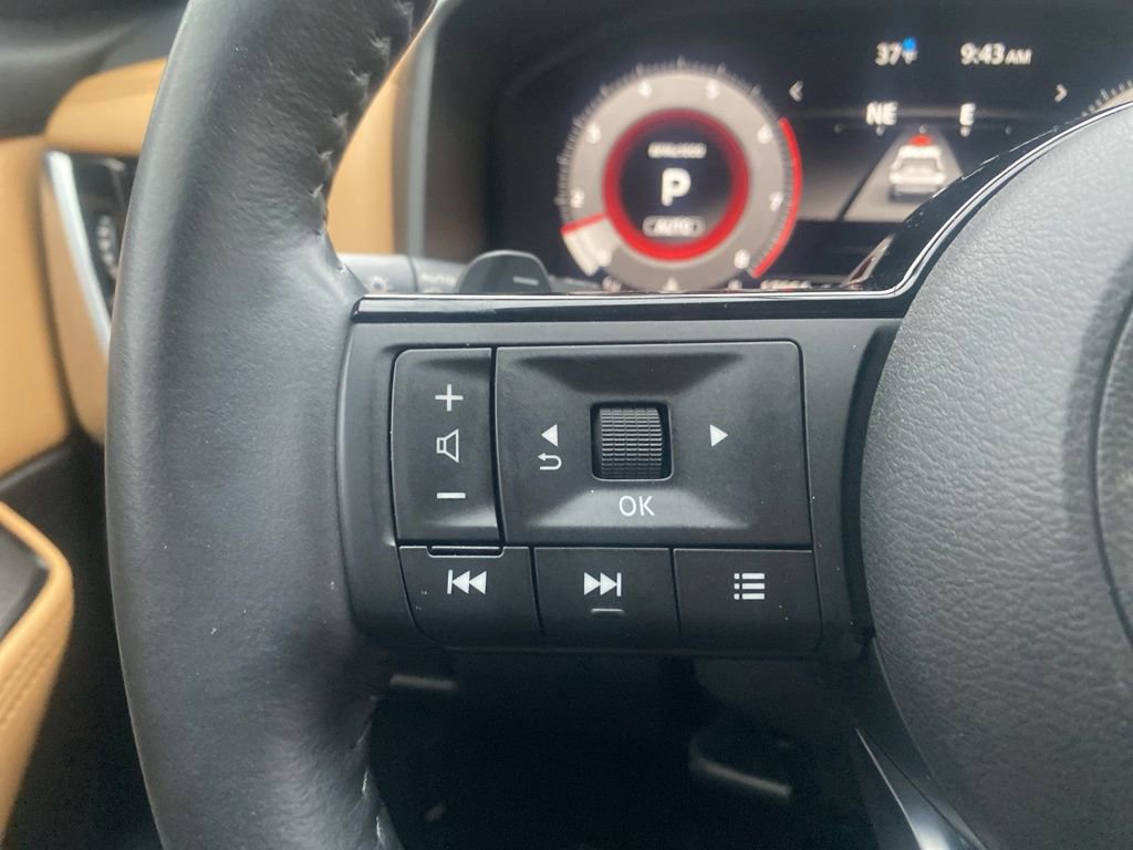 Used 2023 Nissan Rogue Platinum w/ Platinum Premium Package image 18