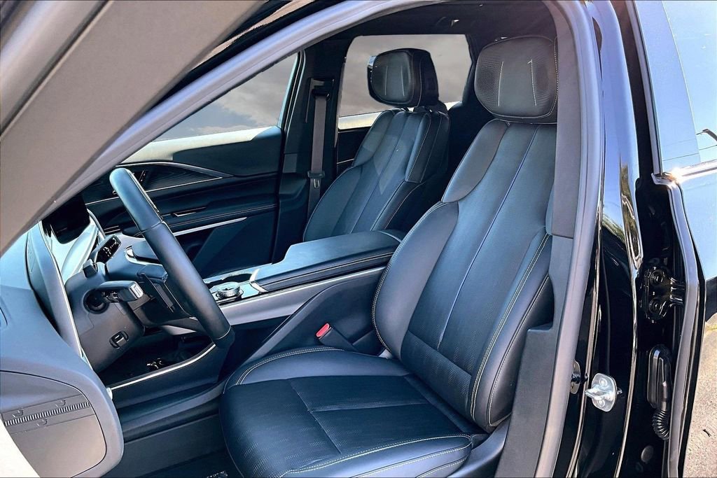 Certified 2024 Cadillac Lyriq Sport AWD/4WD image 21