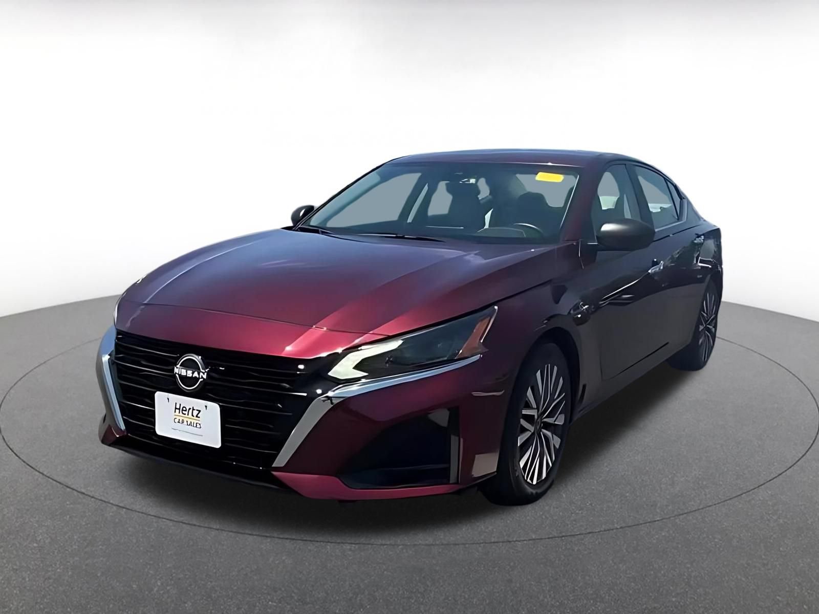 Used 2025 Nissan Altima 2.5 SV FWD image 7