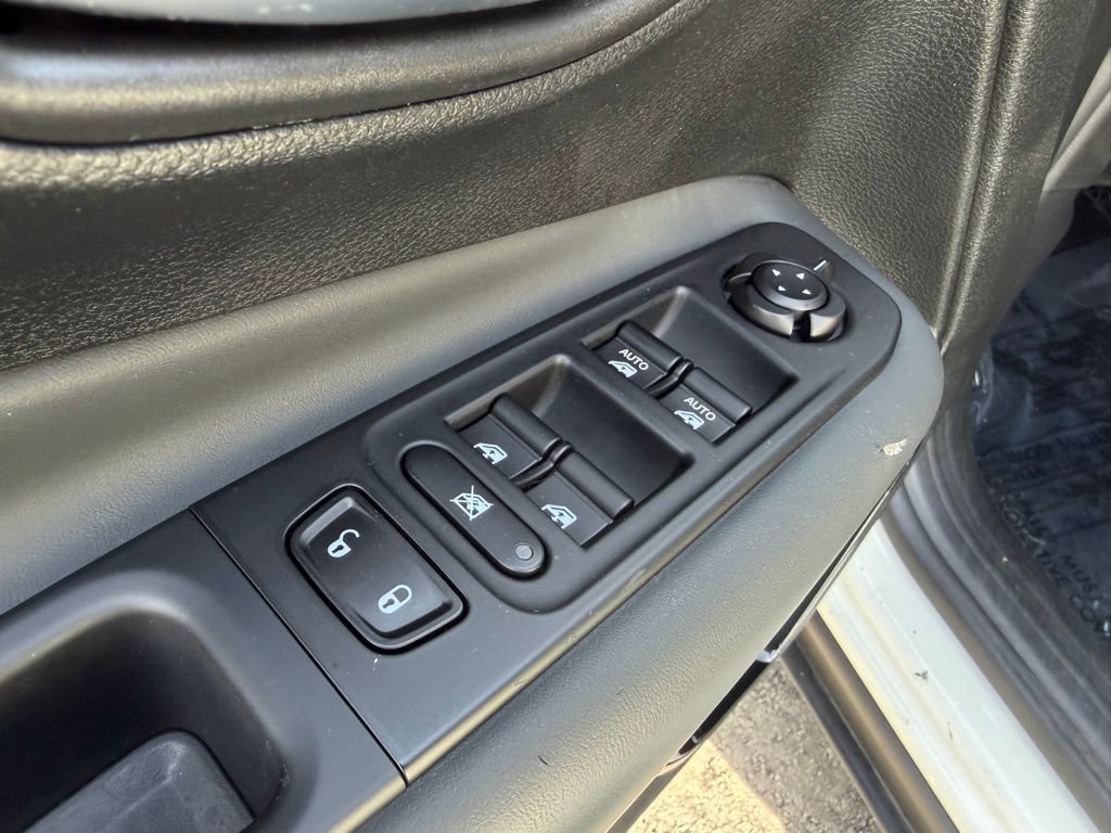 Used 2022 Jeep Renegade Altitude w/ Convenience Group image 14