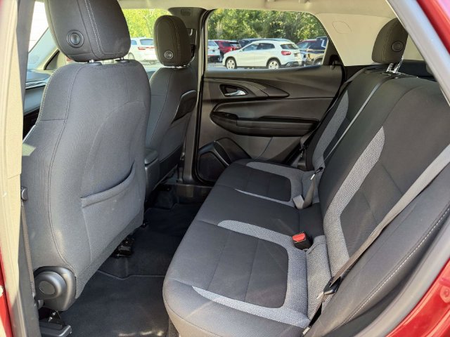 Used 2025 Chevrolet TrailBlazer LT AWD/4WD image 15