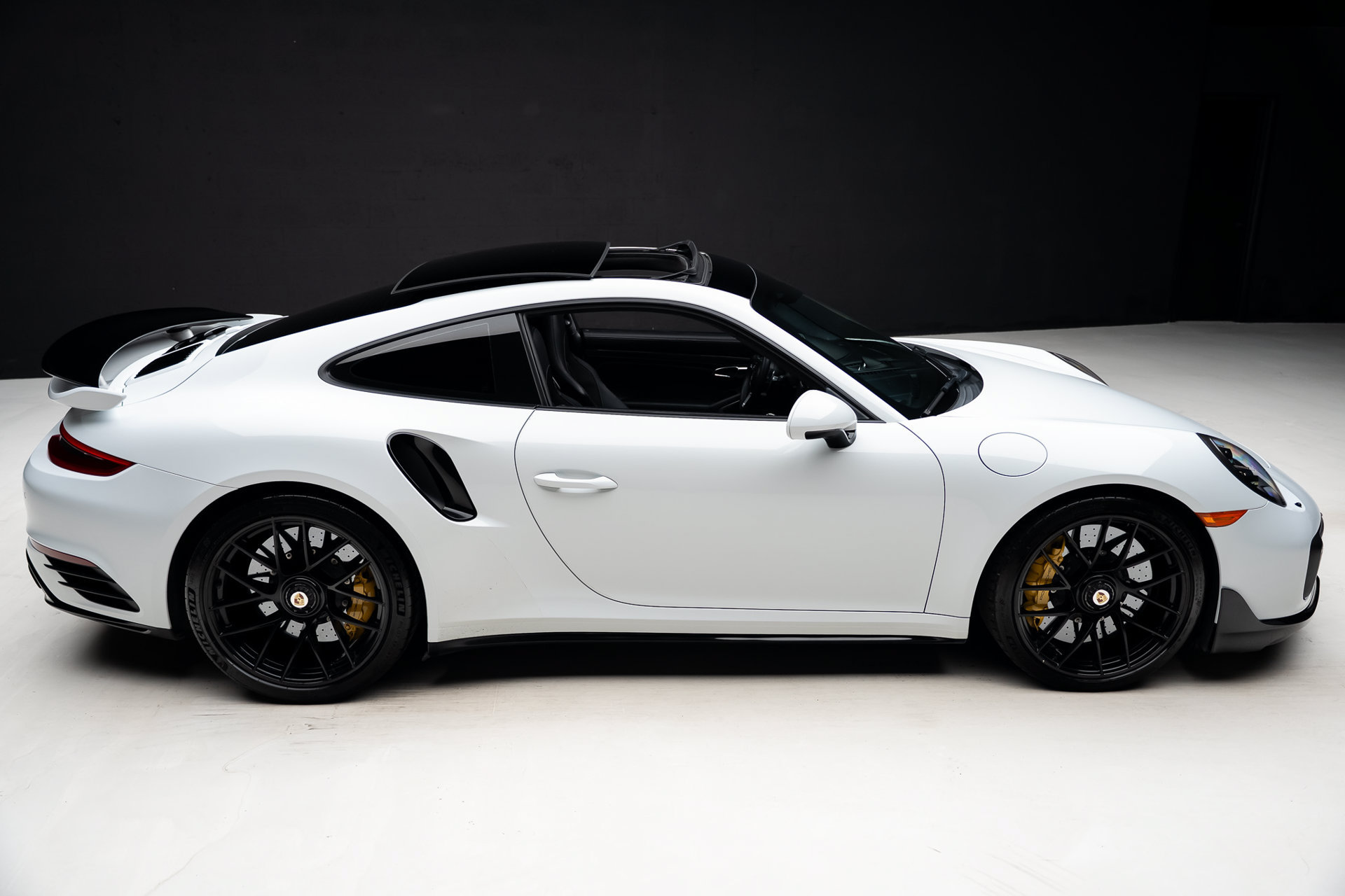 Used 2017 Porsche 911 Turbo S AWD/4WD image 36