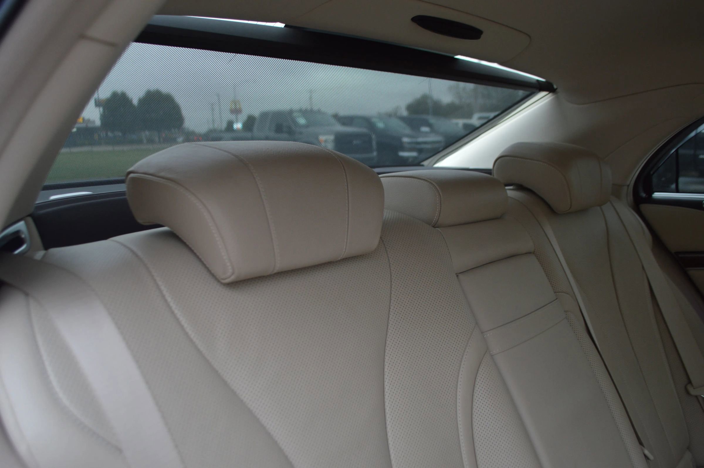 Used 2015 Mercedes-Benz S 550 4MATIC Sedan w/ Premium 1 Package image 32