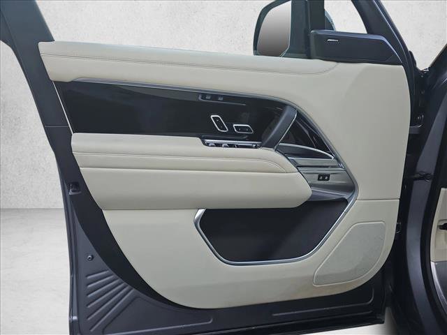 Certified 2023 Land Rover Range Rover SE image 29