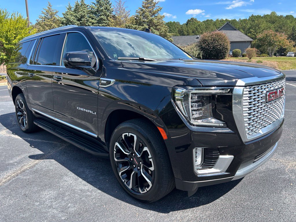 Used 2023 GMC Yukon XL Denali w/ Max Trailering Package AWD/4WD image 22
