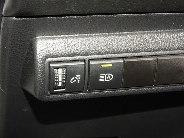 Used 2023 Toyota Corolla LE image 17