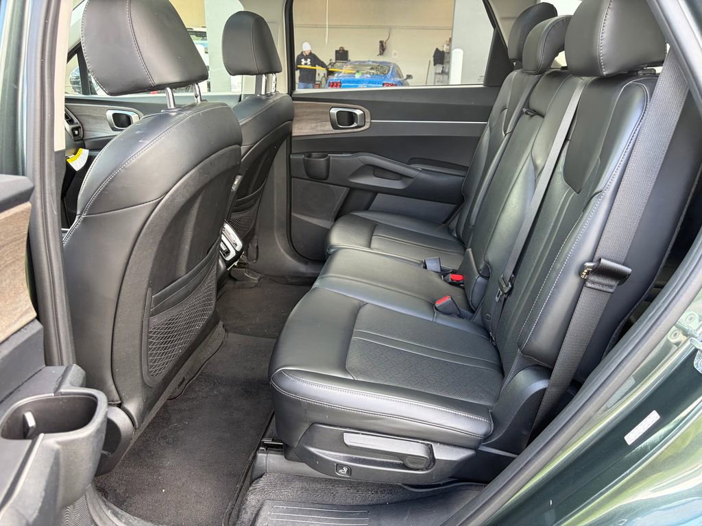 Used 2023 Kia Sorento S w/ Panoramic Sunroof Package image 26