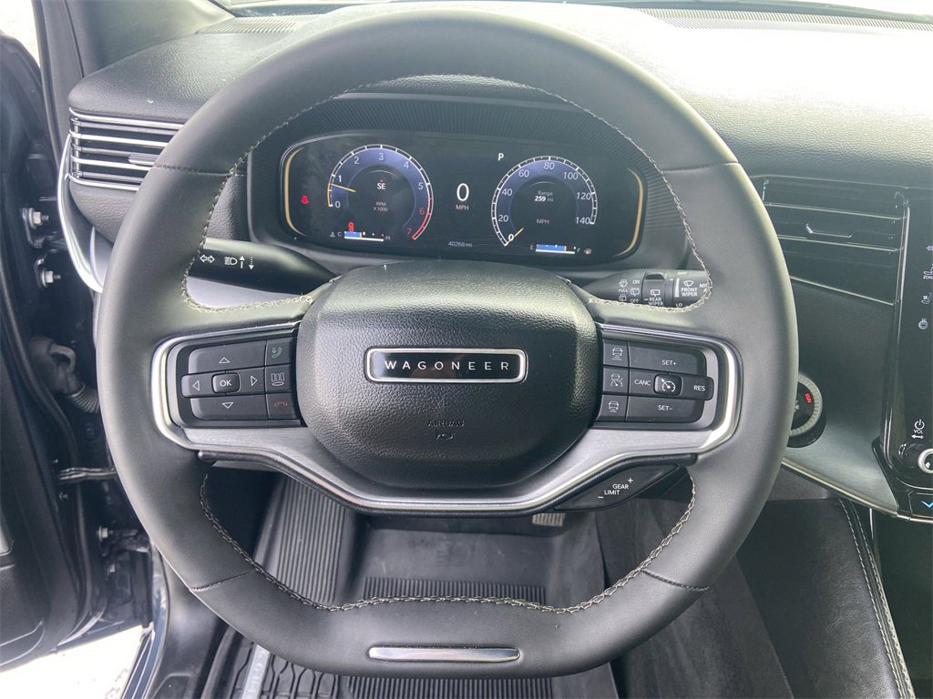 Used 2023 Jeep Wagoneer Series II image 11