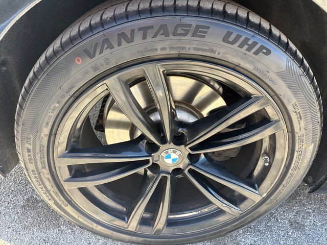 Used 2019 BMW 740e xDrive w/ Executive Package AWD/4WD image 11