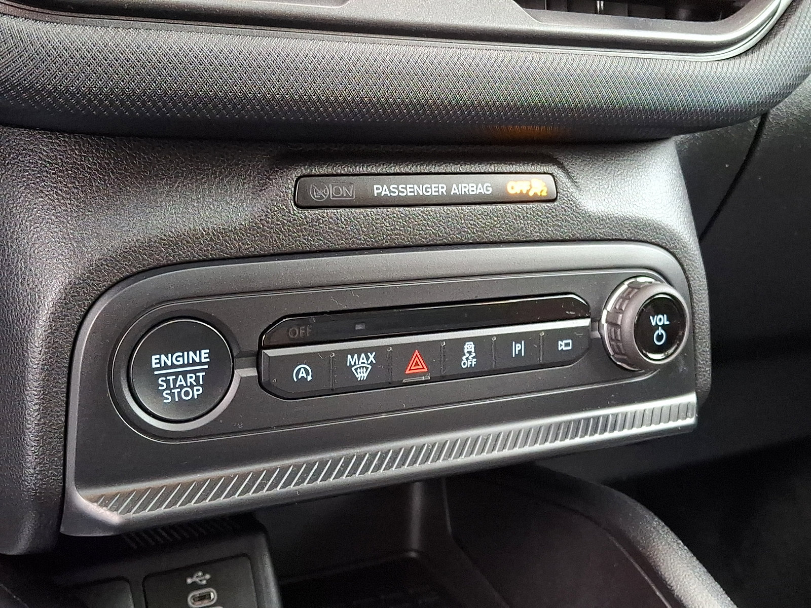 Used 2025 Ford Bronco Sport Outer Banks w/ Outer Banks Tech Package+ AWD/4WD image 17