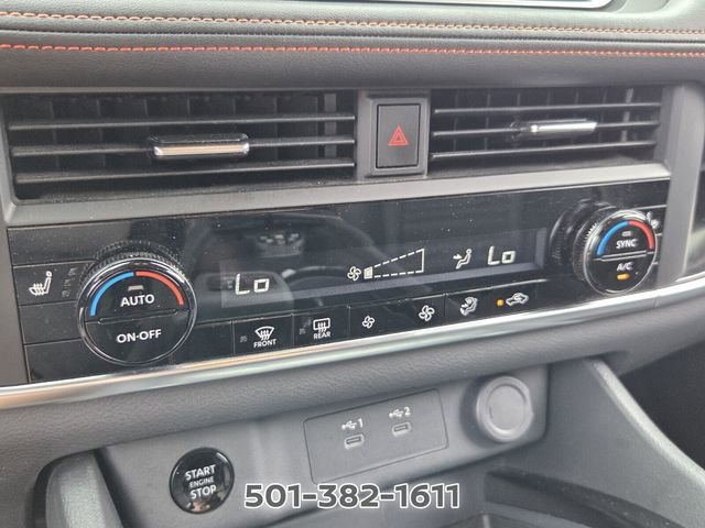 Used 2025 Nissan Rogue SV AWD/4WD image 23