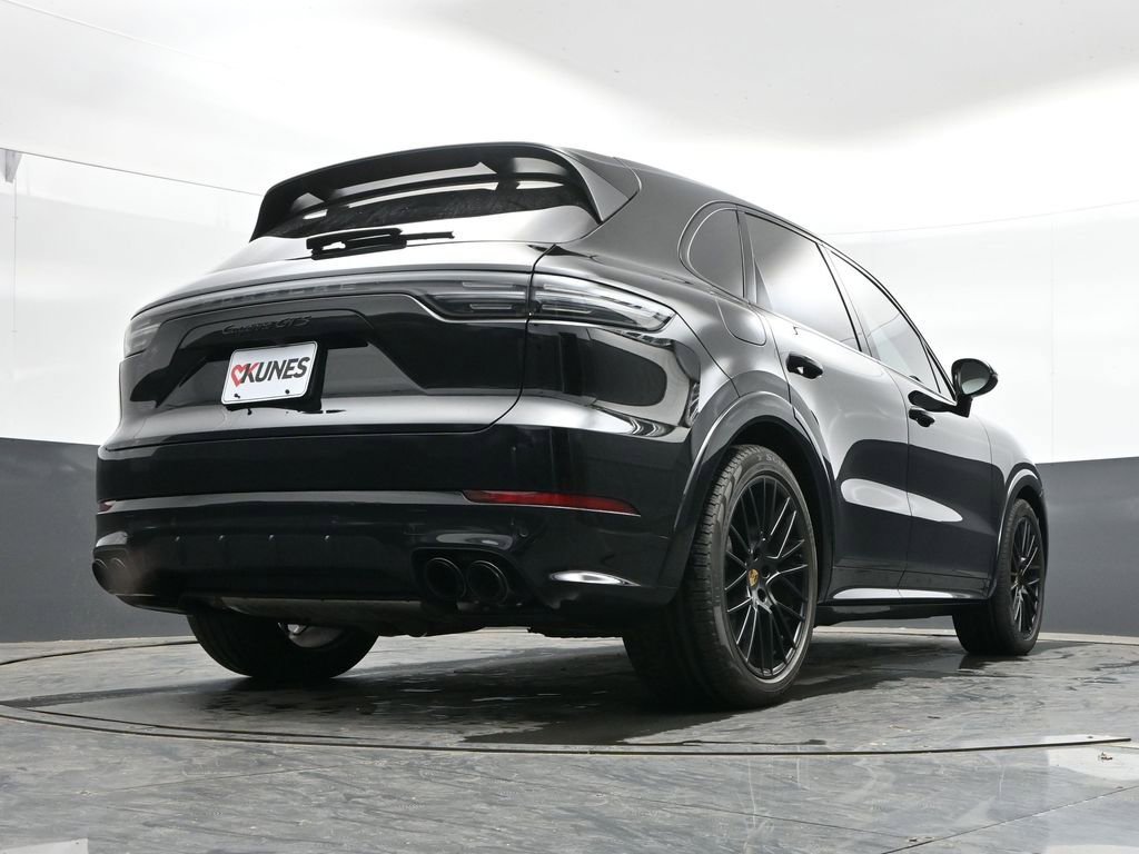 Used 2023 Porsche Cayenne GTS AWD/4WD image 44