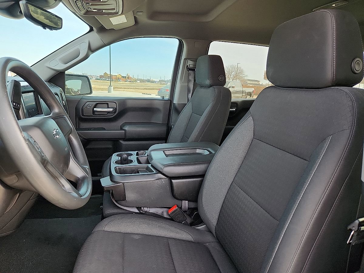 Used 2024 Chevrolet Silverado 1500 Custom w/ Turbomax Blackout Package image 7