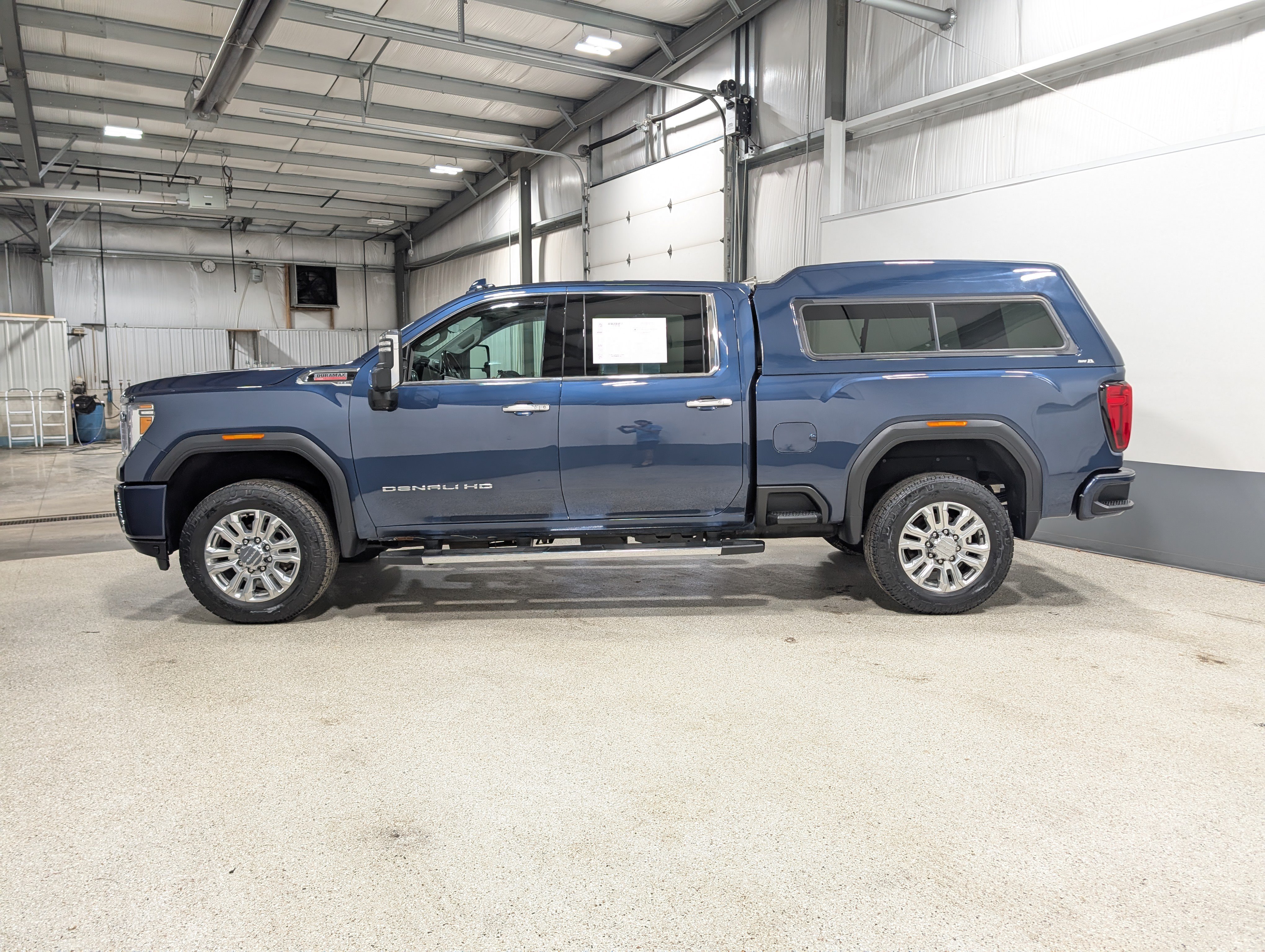 Used 2023 GMC Sierra 2500 Denali w/ Denali Ultimate Package AWD/4WD image 5