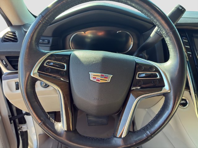 Certified 2020 Cadillac Escalade Luxury AWD/4WD image 16
