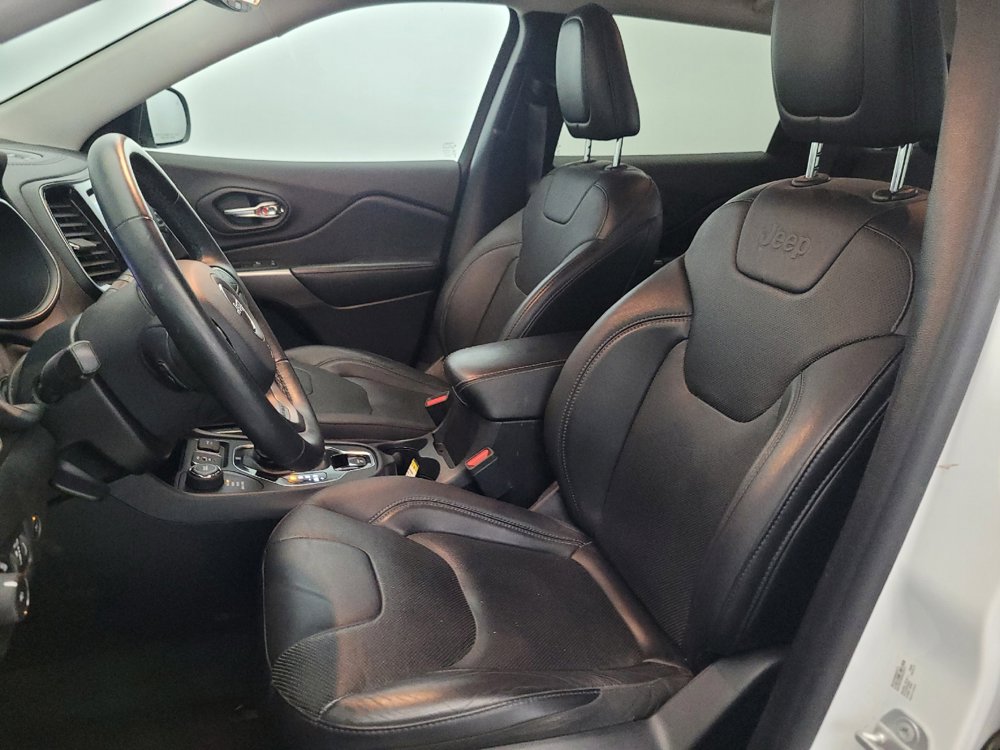 Used 2019 Jeep Cherokee Limited AWD/4WD image 17